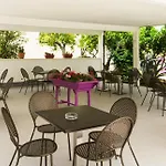 Nicodemo Alojamento de Acomodação e Pequeno-almoço Paestum