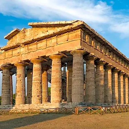 Nicodemo Nocleg ze śniadaniem Paestum