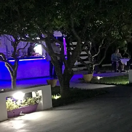 尼科迪默住宿加早餐旅馆